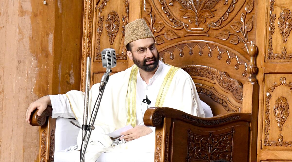 Mirwaiz slams school closures in IIOJK, calls it assault on students’ future and religious identity