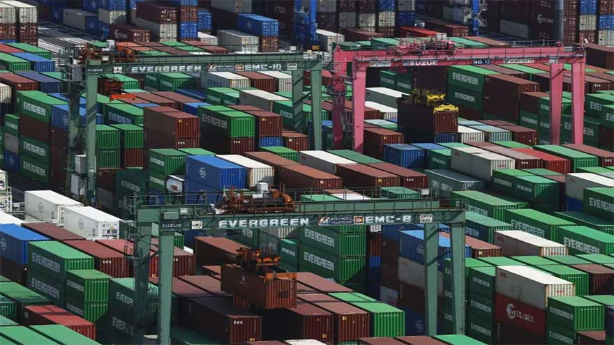 Japan records bigger exports and imports in April, despite oil supply concerns