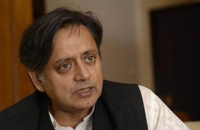 Shashi Tharoor reaffirms loyalty to Congress, praises Rahul Gandhi’s fight against communalism